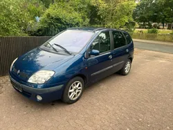Blau Gebraucht 2002 Renault Scénic Van / Kleinbus | 749 € (Etwas zu teuer)