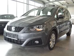 Grau Gebraucht 2021 Seat Alhambra Style Van / Kleinbus | 35.990 € (Teuer)