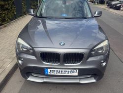 Grau Gebraucht 2011 BMW X1 SUV | 8.600 € (Fairer Preis)