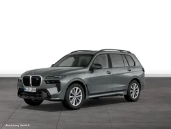 Grau Gebraucht 2025 BMW X7 M Sport SUV | 116.891 €