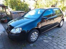 Schwarz Gebraucht 2005 VW Golf V Trendline Limousine | 3.850 €