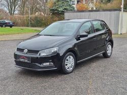 Ebenholzschwarz Gebraucht 2017 VW Polo Trendline Limousine | 8.499 € (Guter Preis)