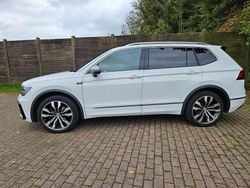 Weiß Gebraucht 2020 VW Tiguan Allspace R-line SUV | 29.500 € (Guter Preis)