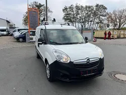 Weiß Gebraucht 2018 Opel Combo Van / Kleinbus | 7.950 € (Superpreis)