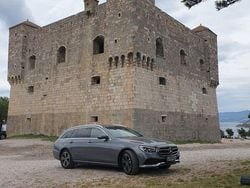 Grau Gebraucht 2021 Mercedes E220 Limousine | 31.400 € (Guter Preis)