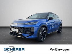 Celestial blue metallic / schwarz uni (metallic) Gebraucht 2025 VW T-Roc IQ Drive SUV | 39.860 € (Etwas zu teuer)