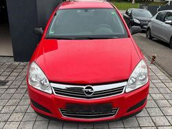 Rot Gebraucht 2009 Opel Astra Limousine | 1.390 € (Superpreis)