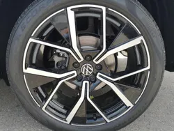 Deep black perleffekt Neu 2025 VW Tiguan R-line SUV | 55.125 € (Teuer)