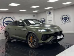 Grün Gebraucht 2024 Lamborghini Urus SUV | 329.511 € (Etwas zu teuer)