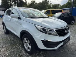 (wd) cararraweiss Gebraucht 2015 Kia Sportage Attract SUV | 11.499 € (Guter Preis)