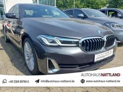 Sophistograu brillanteffekt me Gebraucht 2022 BMW 545e Luxury Line Limousine | 41.950 € (Guter Preis)