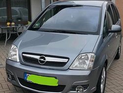 Blau Gebraucht 2006 Opel Meriva Van / Kleinbus | 2.721 € (Fairer Preis)