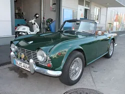 Grün Gebraucht 1965 Triumph TR4 Cabrio | 25.000 €