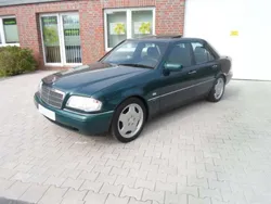 Grün Gebraucht 1997 Mercedes C280 Elegance Limousine | 14.590 €