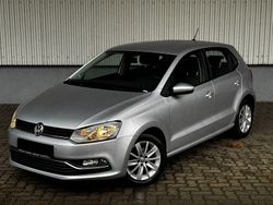 Silber Gebraucht 2016 VW Polo Comfortline Limousine | 7.600 € (Fairer Preis)
