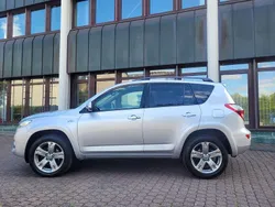 Ultra silver Gebraucht 2011 Toyota RAV4 Executive SUV | 9.900 € (Fairer Preis)