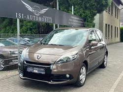 Braun Gebraucht 2013 Renault Scénic III Van / Kleinbus | 7.490 € (Fairer Preis)