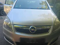 Silber Gebraucht 2006 Opel Zafira Van / Kleinbus | 850 € (Superpreis)