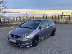 Grau Gebraucht 2005 Honda Civic Coupé | 2.990 € (Fairer Preis)
