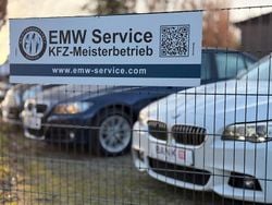 Silber Gebraucht 2011 BMW 320 Cabriolet Sport Line Cabrio | 10.990 € (Fairer Preis)