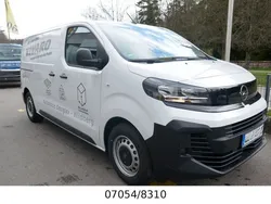Weiß Gebraucht 2025 Opel Vivaro Edition Van | 31.400 € (Teuer)