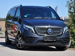 Grau Gebraucht 2021 Mercedes V300 AMG line Van / Kleinbus | 54.400 € (Fairer Preis)