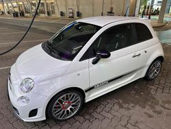 Weiß Gebraucht 2015 Abarth 500 Custom Kleinwagen | 9.799 € (Fairer Preis)