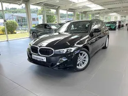 Schwarz Gebraucht 2024 BMW 318 Shadowline Kombi | 35.590 € (Etwas zu teuer)