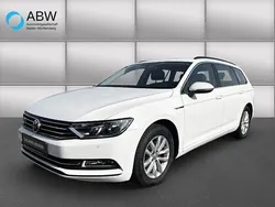 Pure white Gebraucht 2016 VW Passat Comfortline Kombi | 19.700 € (Fairer Preis)