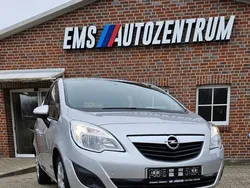 Silber Gebraucht 2011 Opel Meriva Edition Van / Kleinbus | 4.499 € (Fairer Preis)