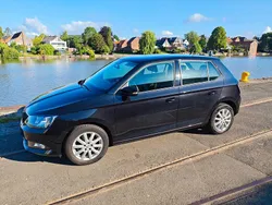 Schwarz Gebraucht 2017 Skoda Fabia Ambition Kleinwagen | 8.600 € (Guter Preis)