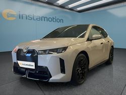 Grau Neu 2025 BMW iX M Sport SUV | 110.549 €