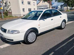 Weiß Gebraucht 1996 Audi A4 Kleinwagen | 1.500 € (Guter Preis)