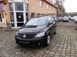 Schwarz Gebraucht 2009 VW Golf Plus Cross Van / Kleinbus | 3.490 € (Fairer Preis)