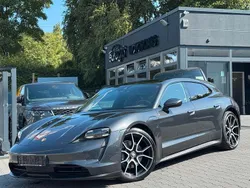Grau Gebraucht 2022 Porsche Taycan Sport Turismo Limousine | 58.790 € (Guter Preis)