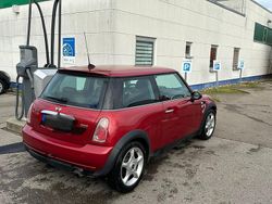 Rot Gebraucht 2005 Mini ONE Seven Kleinwagen | 1.800 € (Fairer Preis)