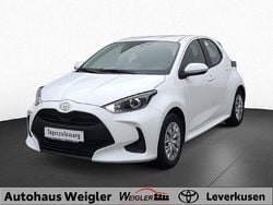 Schneeweiß Gebraucht 2025 Toyota Yaris Hybrid Business Edition | 22.950 € (Fairer Preis)