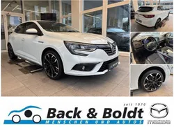 Weiß Gebraucht 2016 Renault Mégane III Bose Edition Limousine | 11.250 €