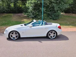 Weiß Gebraucht 2010 Mercedes SLK200 2LOOK Edition Cabrio | 13.990 € (Fairer Preis)