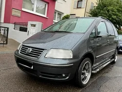 Grau Gebraucht 2007 VW Sharan Van / Kleinbus | 4.999 € (Etwas zu teuer)
