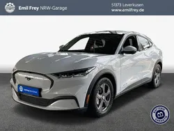 Space white metallic Gebraucht 2025 Ford Mustang Mach-E SUV | 57.950 €