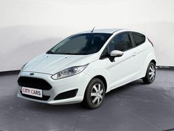 Weiß Gebraucht 2017 Ford Fiesta Trend Kleinwagen | 5.990 € (Fairer Preis)