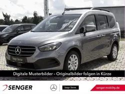 Grau Gebraucht 2023 Mercedes T180 Style Van / Kleinbus | 28.250 € (Fairer Preis)