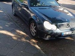 Gebraucht 2005 Mercedes C200 Sport Edition Coupé | 2.800 € (Etwas zu teuer)
