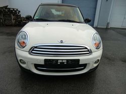 Weiß Gebraucht 2011 Mini Cooper Kleinwagen | 5.100 €