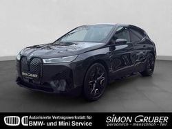 Sophistograu brillanteffekt meta (metallic) Gebraucht 2023 BMW iX Sport Line SUV | 59.900 € (Superpreis)
