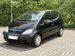 Schwarz Gebraucht 2003 Mercedes A140 Kleinwagen | 1.200 €