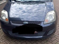 Blau Gebraucht 2007 Ford Fiesta Limousine | 2.990 €