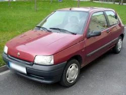 Rot Gebraucht 1995 Renault Clio Kleinwagen | 1.000 €