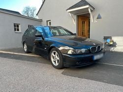 Schwarz Gebraucht 2002 BMW 520 Kombi | 2.650 € (Fairer Preis)